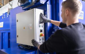 Presse à balles géantes